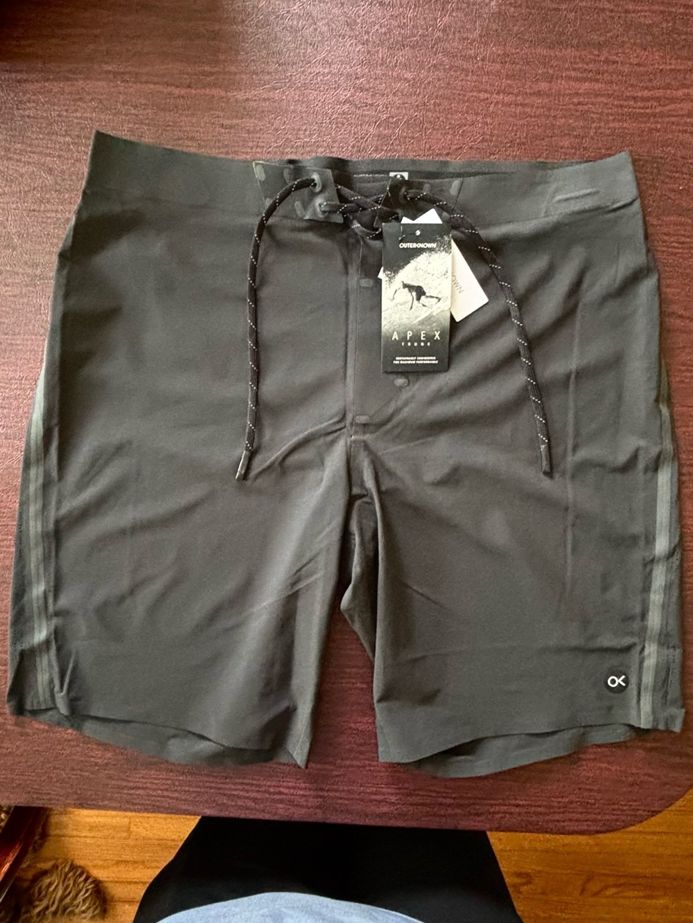 Outerknown Men’s Apex Trunk Swim Performance Black Board Shorts Size 33 NWT $145